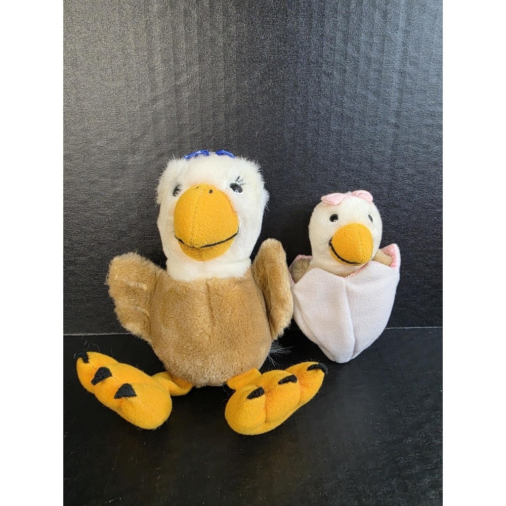 Vintage Dakin American Bald Eagle & Baby Bird W/Shell‎ Plush Stuffed Animals 80s